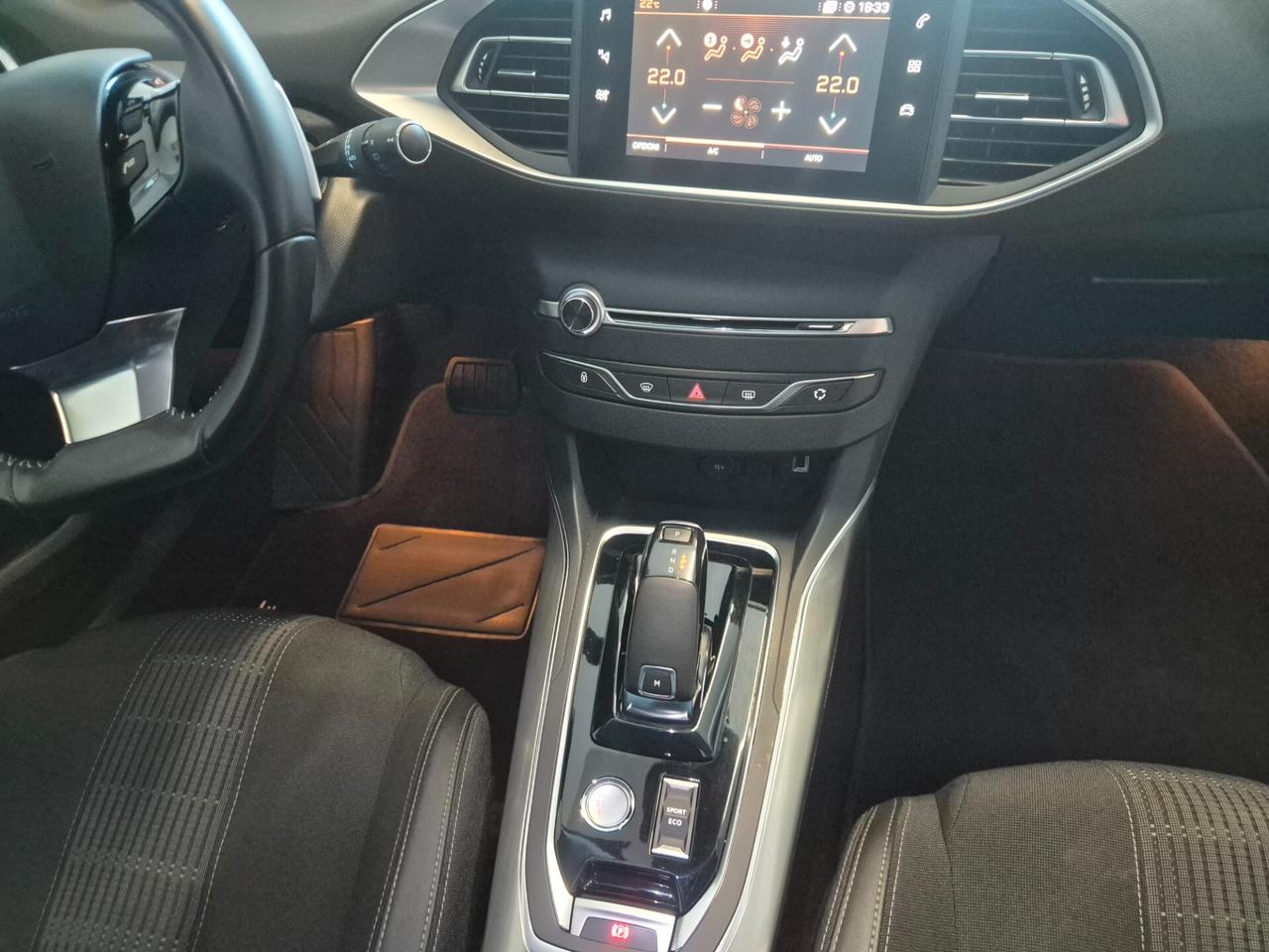 Peugeot 308 BlueHDi 130 S&S SW Allure
