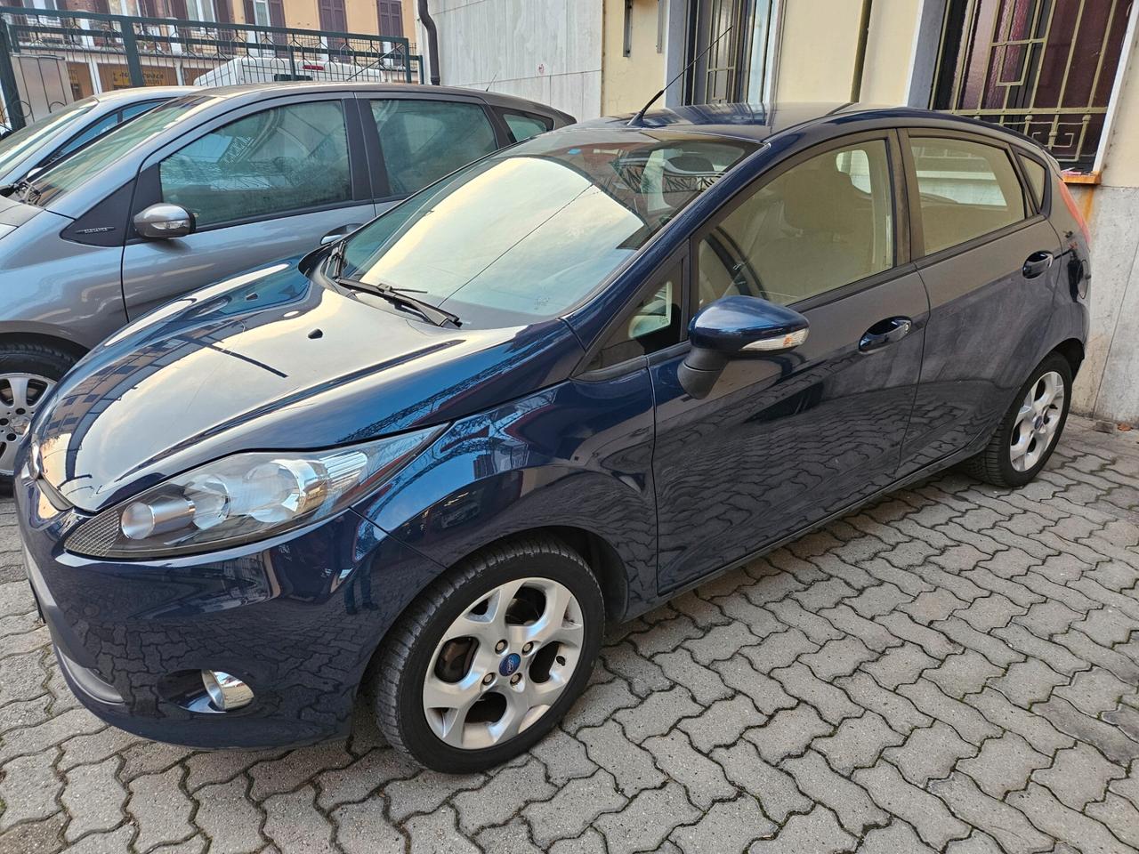 Ford Fiesta Ikon 1.4 5 porte Bz.- GPL