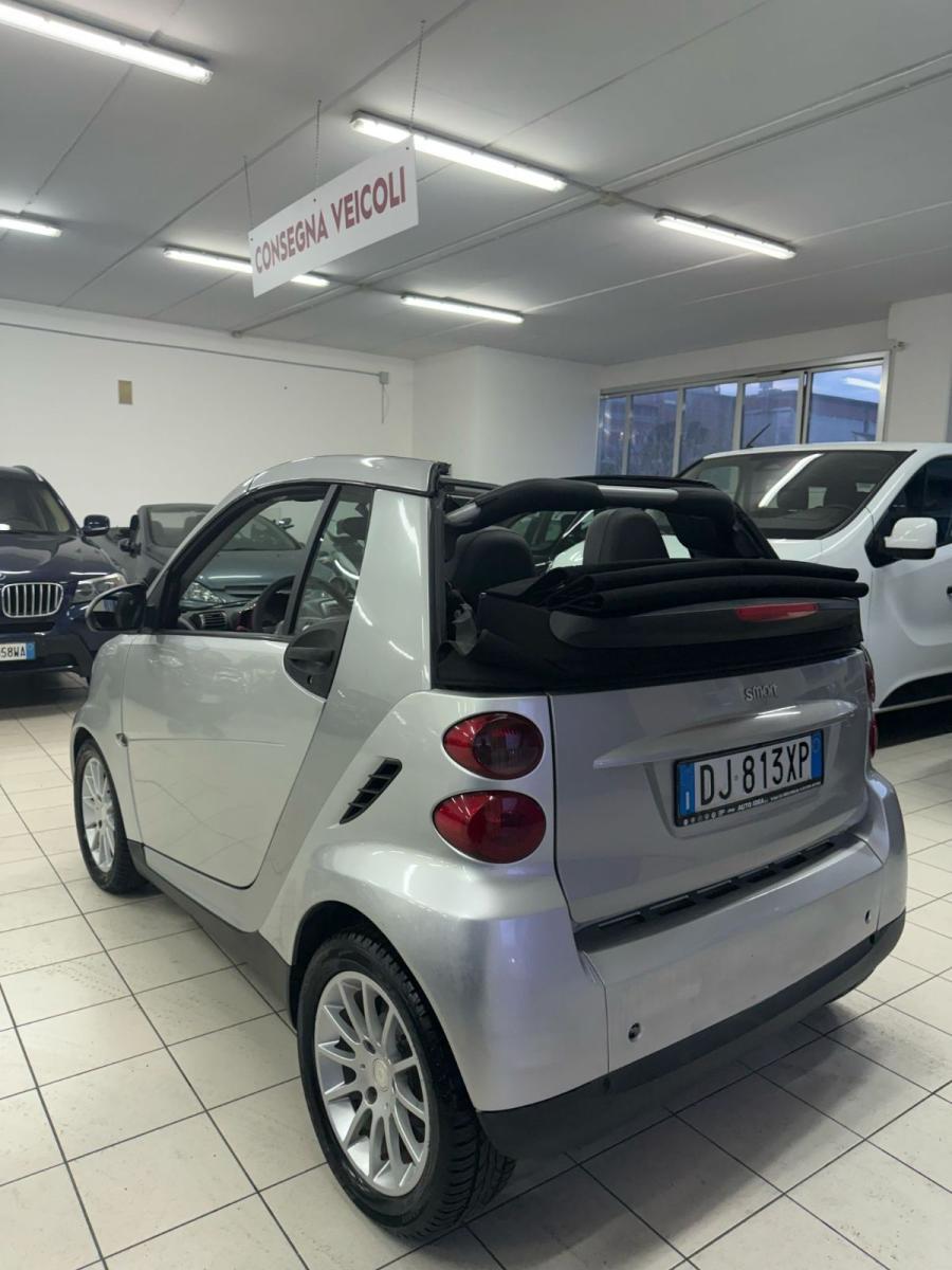 SMART - Fortwo - 1000 52 kW coupé passion