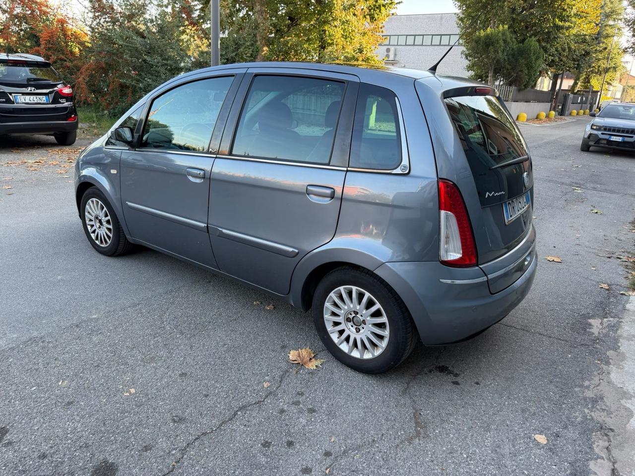 Lancia MUSA 1.4 16V Poltrona Frau