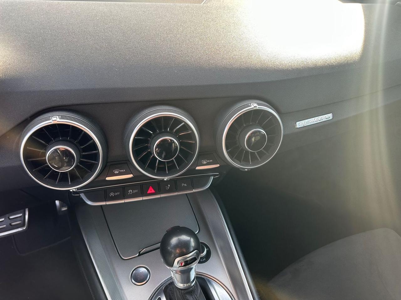 Audi TT S Line 2.0 TFSI #8773