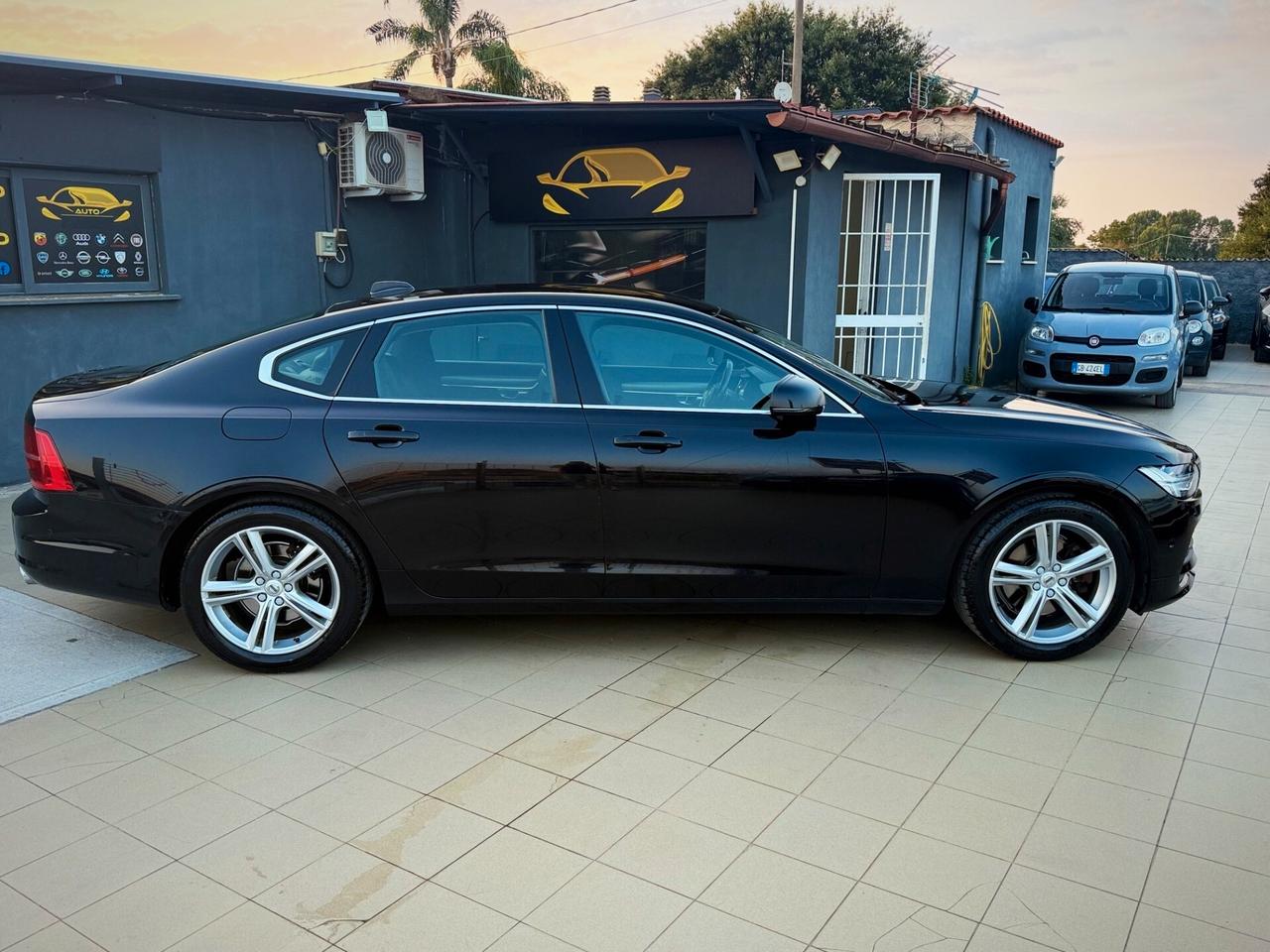 Volvo S90 D4 Geartronic R-design Garanzia 12 Mesi
