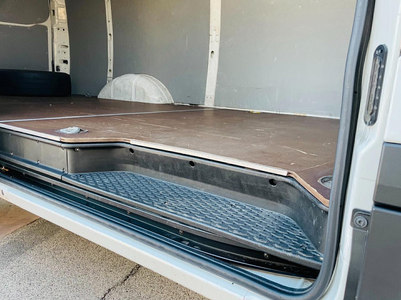 Iveco Daily 35 S14 136CV HI-MATIC L3H2