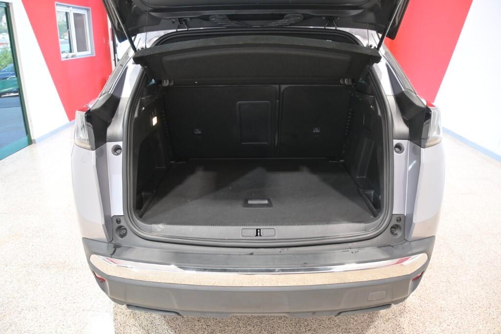 PEUGEOT 3008 1.5 BLUEHDI 130CV EAT8 SeS ALLURE PACK ( FARI LED - I-COCKPIT - CRUISE - NAVI - MIRROR - PDC - TELECAMERA POST. - CERCHI 18 )