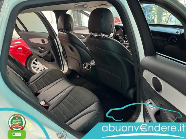 MERCEDES-BENZ GLC 300 4Matic EQ-Boost AMG Premium Plus CARBON LOOK