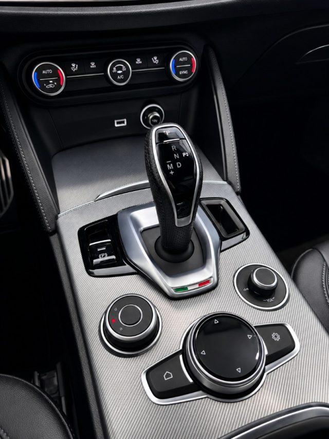 ALFA ROMEO Stelvio Sprint 2.2 d Q4 190 CV AT8 Navi Pelle Aziendale