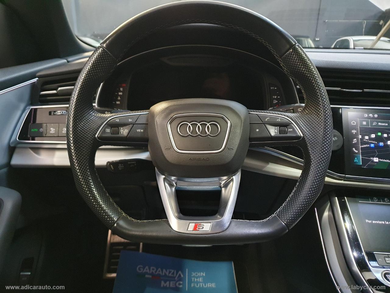 AUDI Q8 45 TDI quattro tiptronic S-line