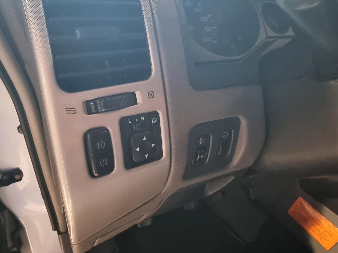 Mitsubishi Pajero 3 Porte 2.5 TDI Invite 115Cv