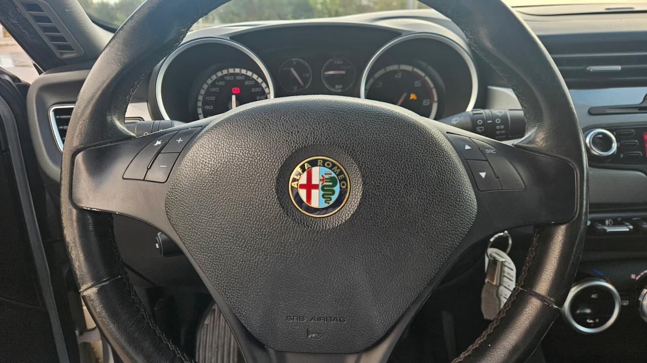 Alfa Romeo Giulietta 1.6 JTDm-2 105 CV Distinctive