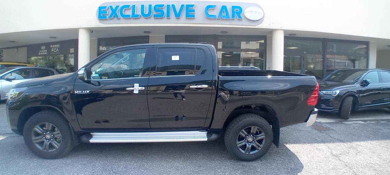 Toyota Hilux 2.8 D-4D 4WD 4 porte DoubleCab Lounge My 25