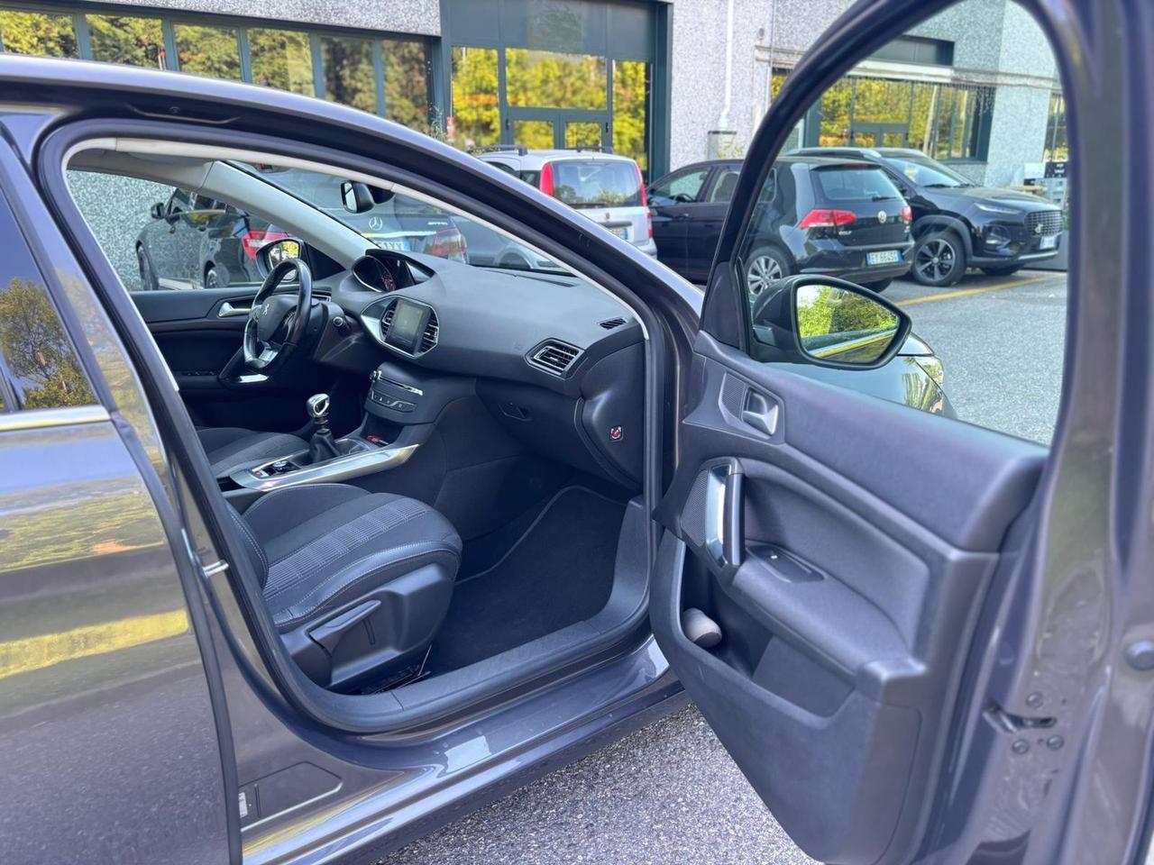 Peugeot 308 PureTech Turbo 130 S&S Allure”TETTO”
