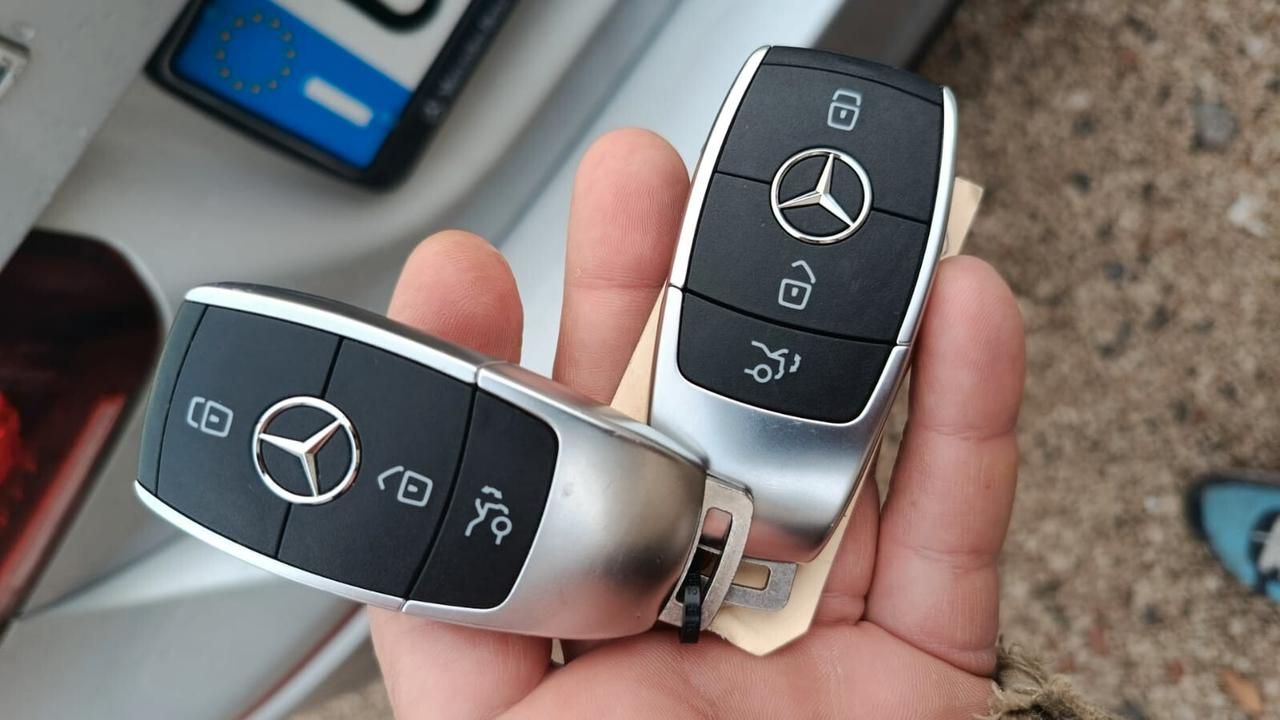 Mercedes-benz A 200 d Automatic Premium Sedan