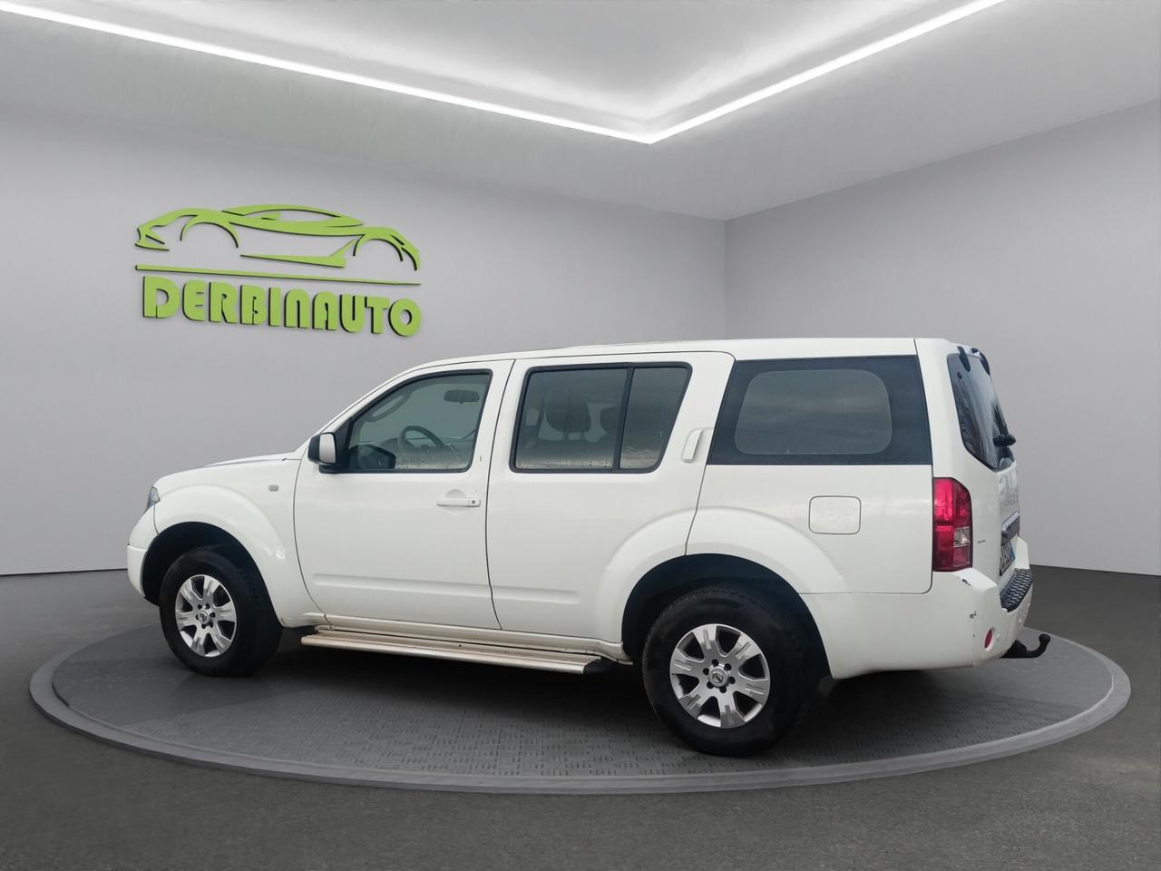 Nissan Pathfinder 2.5 dCi XE