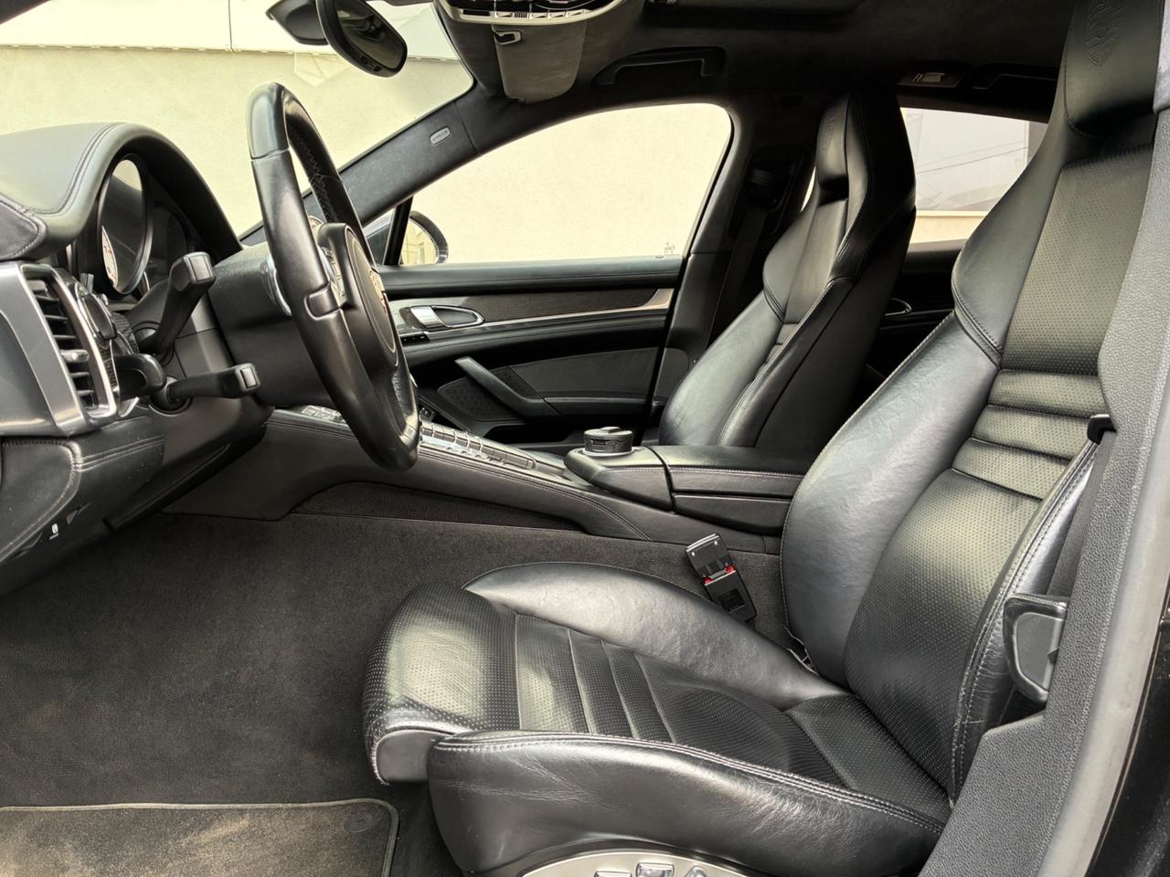 Porsche Panamera 4.8 Turbo