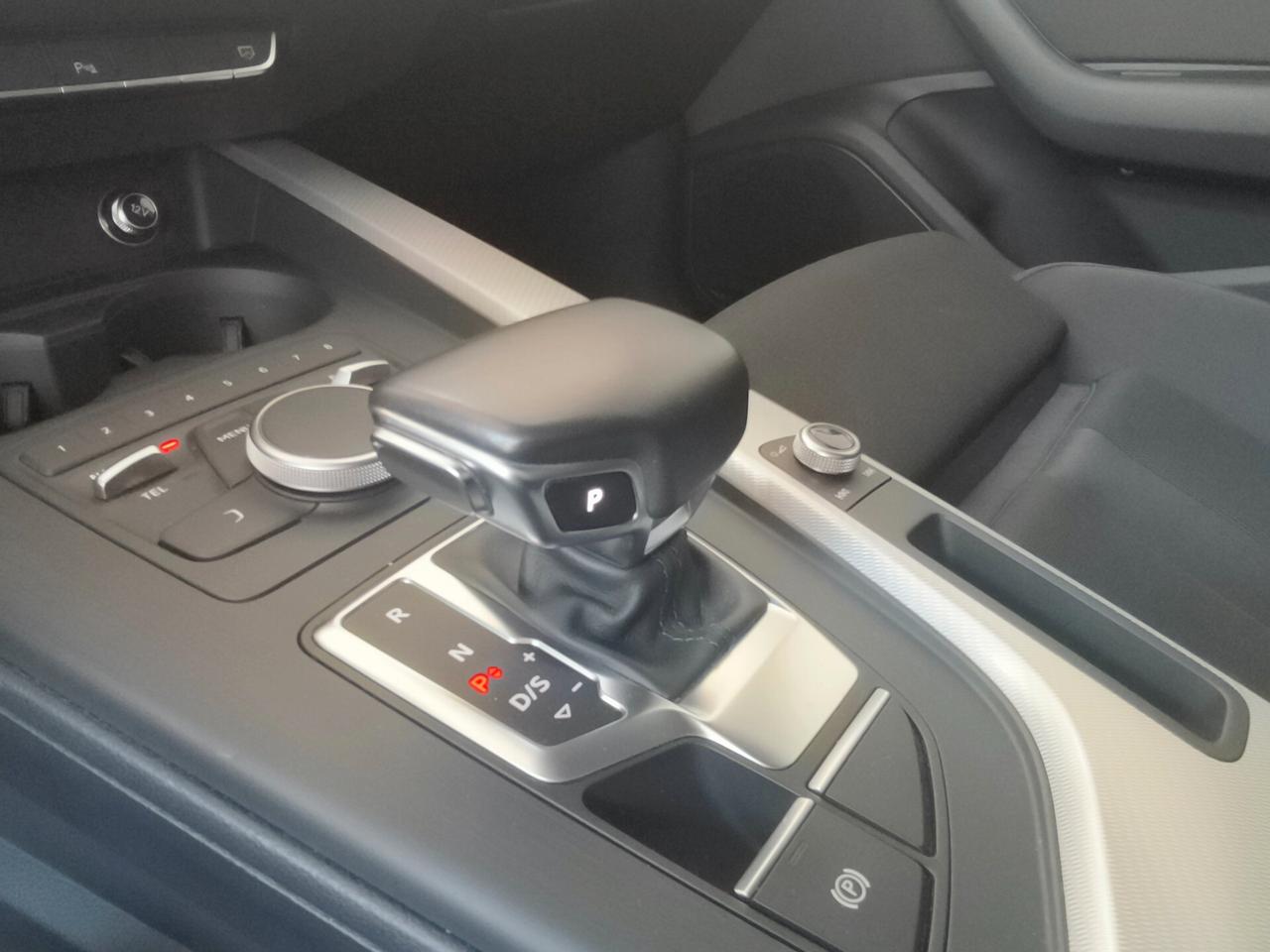 Audi A4 Avant 35 TDI S tronic Business Sport