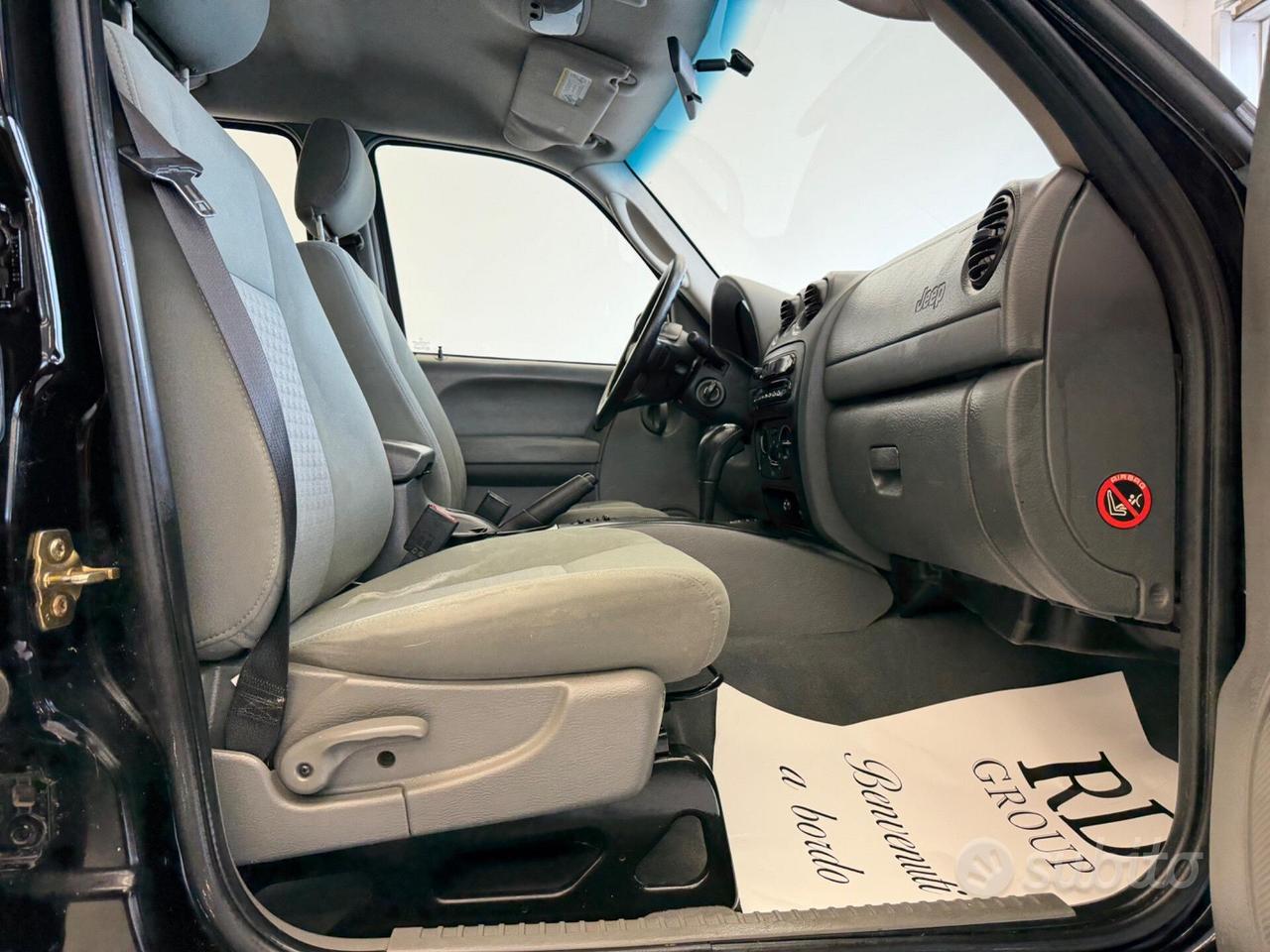 Jeep Cherokee 2.8 CRD Sport automatica