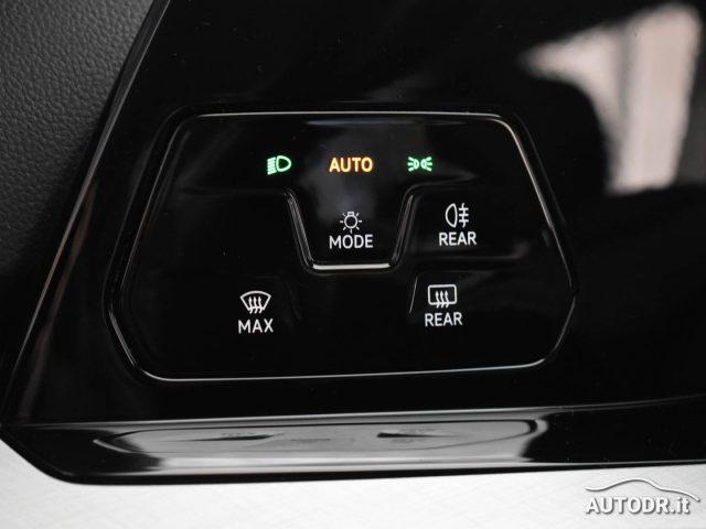 VOLKSWAGEN Golf Variant 2.0 TDI Life DSG Fari LED, App-Connect, ACC KM CER