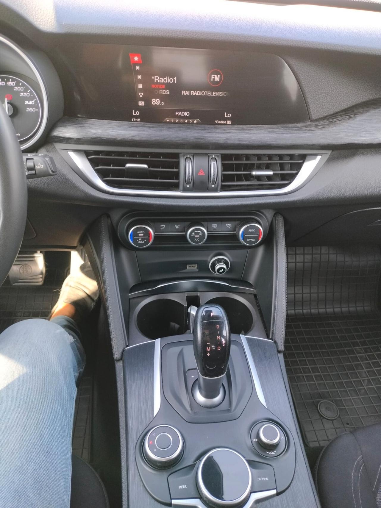 Alfa Romeo Stelvio 2.2 Turbodiesel 190 CV AT8 Q4 Executive