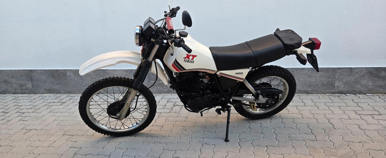 Yamaha XT 400