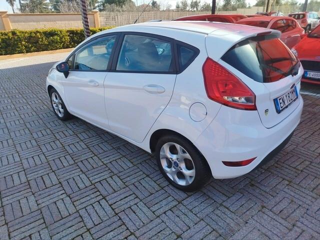 Ford Fiesta 1.4 BENZ/ GPL DI SERIE