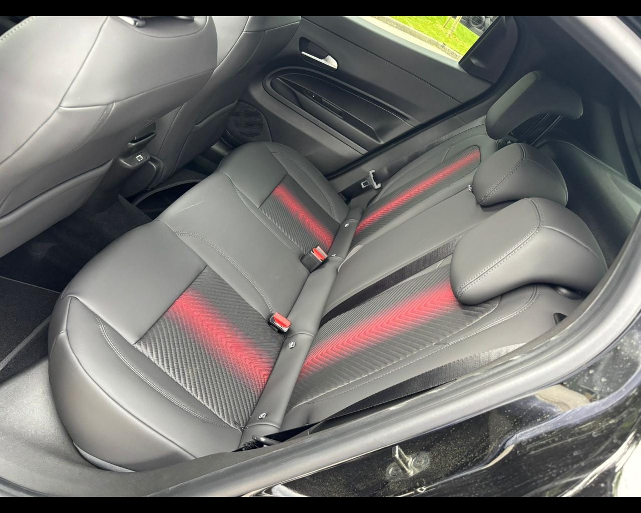 Alfa Romeo Junior - Junior 1.2 ibrida Ti 145cv edct6