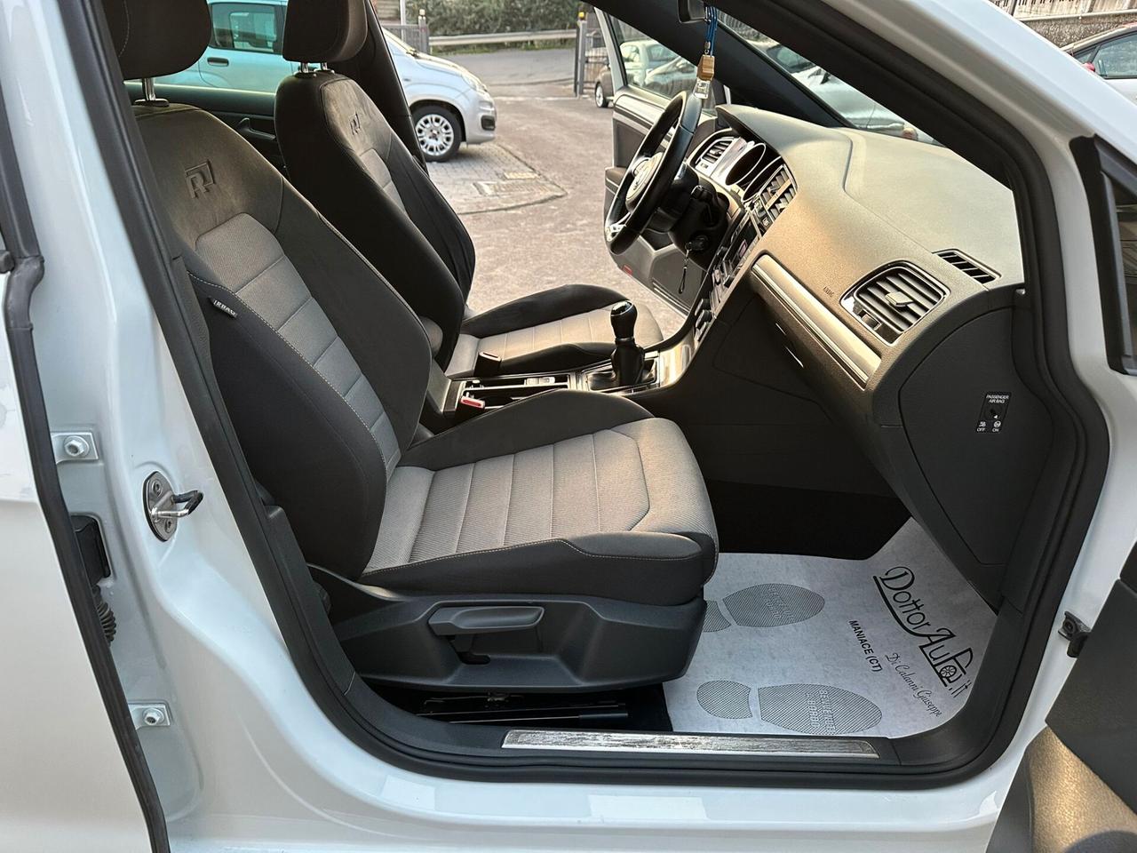 Volkswagen Golf 2.0 TDI 150 CV ALLESTIMENTO R-LINE