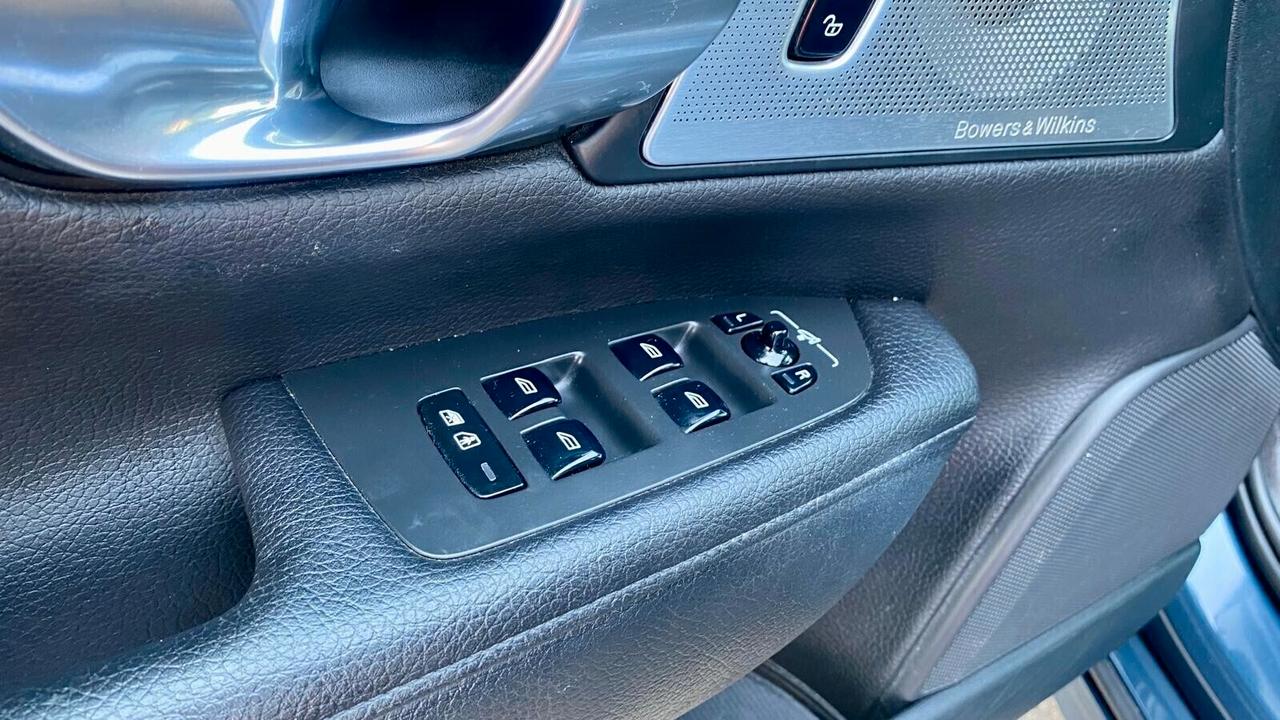 VOLVO V90 CROSS COUNTRY B4 (d) AWD 2.0 (197CV) - VIRTUAL COCKPIT, TETTO PANORAMICO, PELLE TOTALE