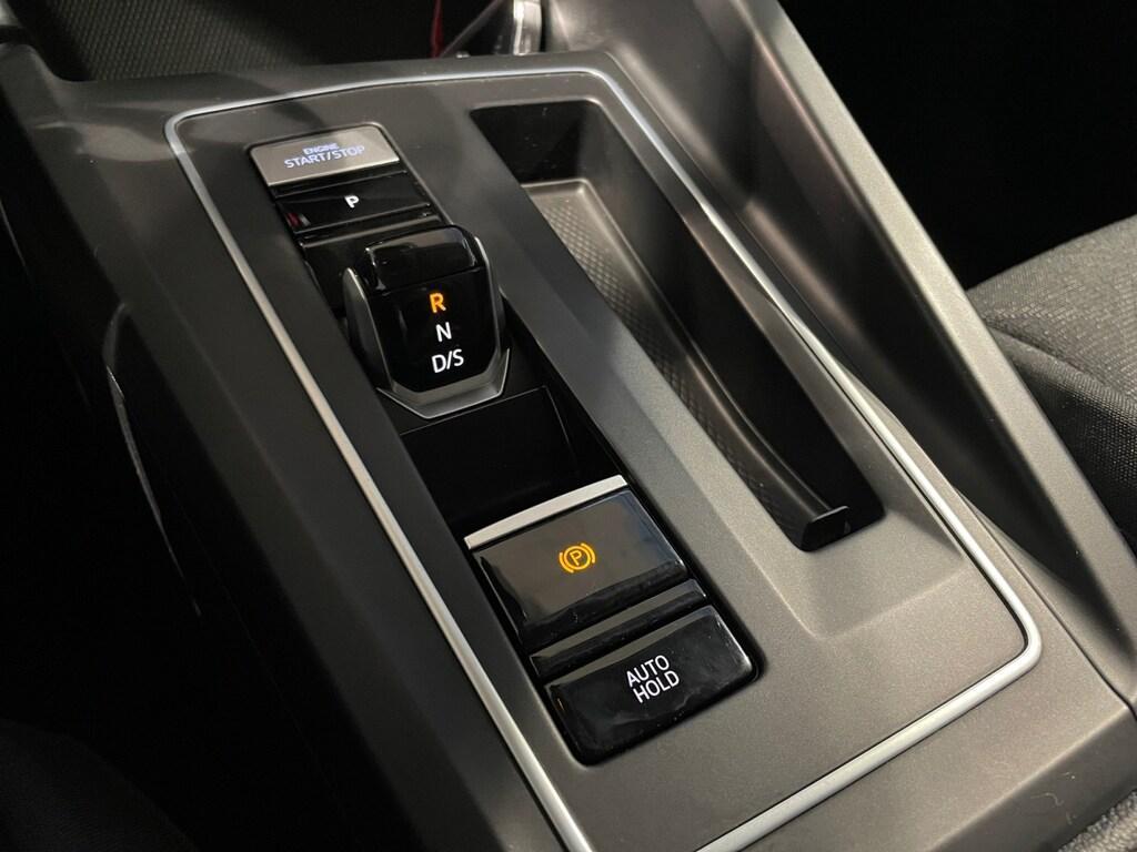 Volkswagen Golf VIII 2020 1.0etsi 110CV DSG Life (MHEV)