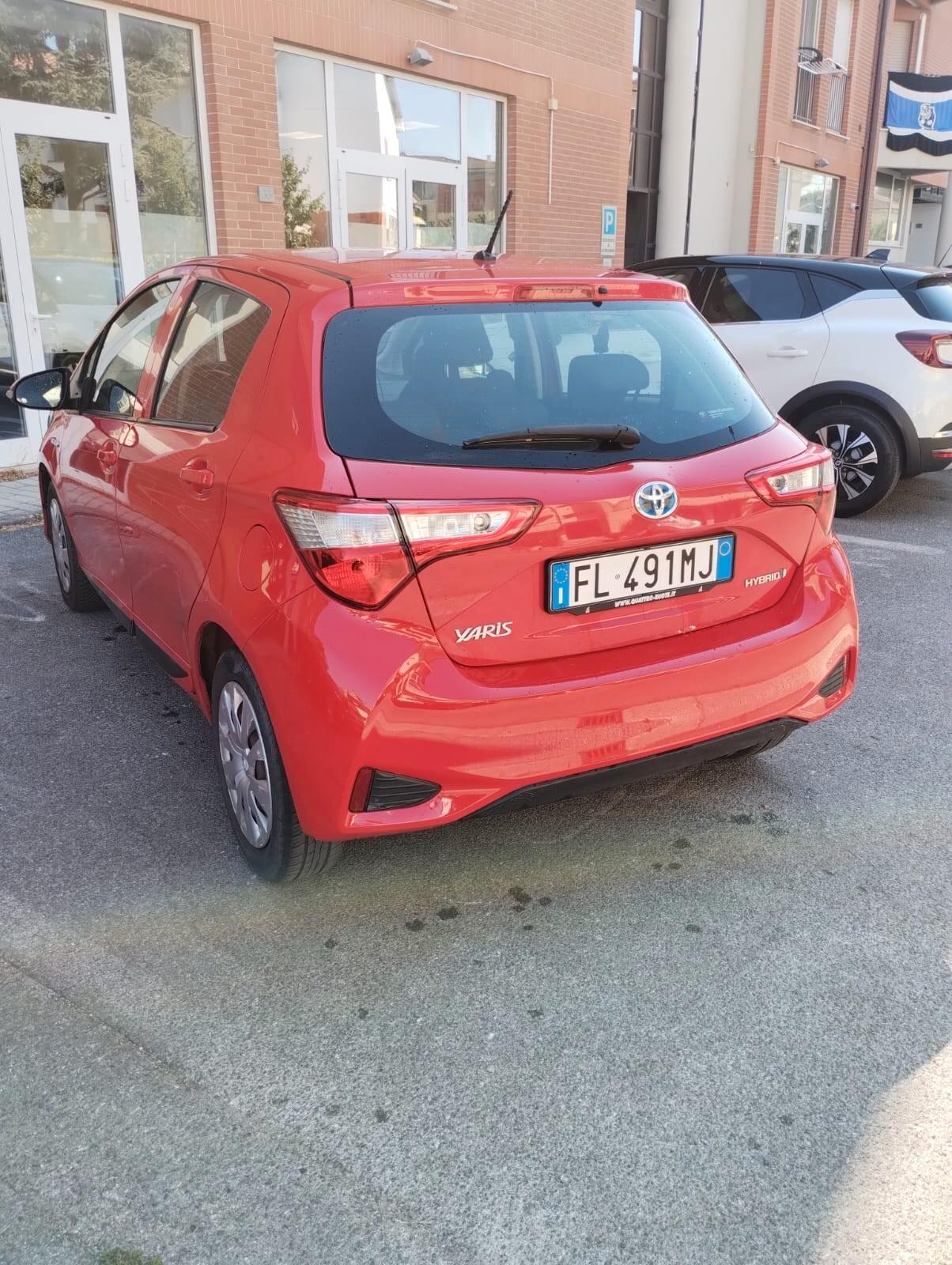 Toyota Yaris 1.5 Hybrid 5 porte Active