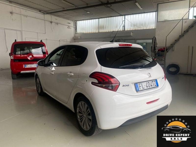 Peugeot 208 Allure PureTech 82cv