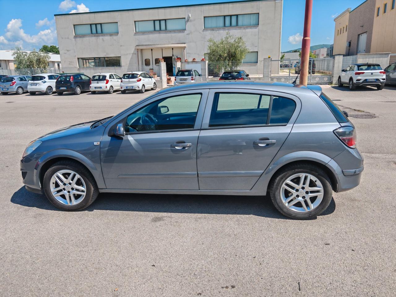 Opel Astra 1.3 CDTI 5 porte Club Unico proprietario