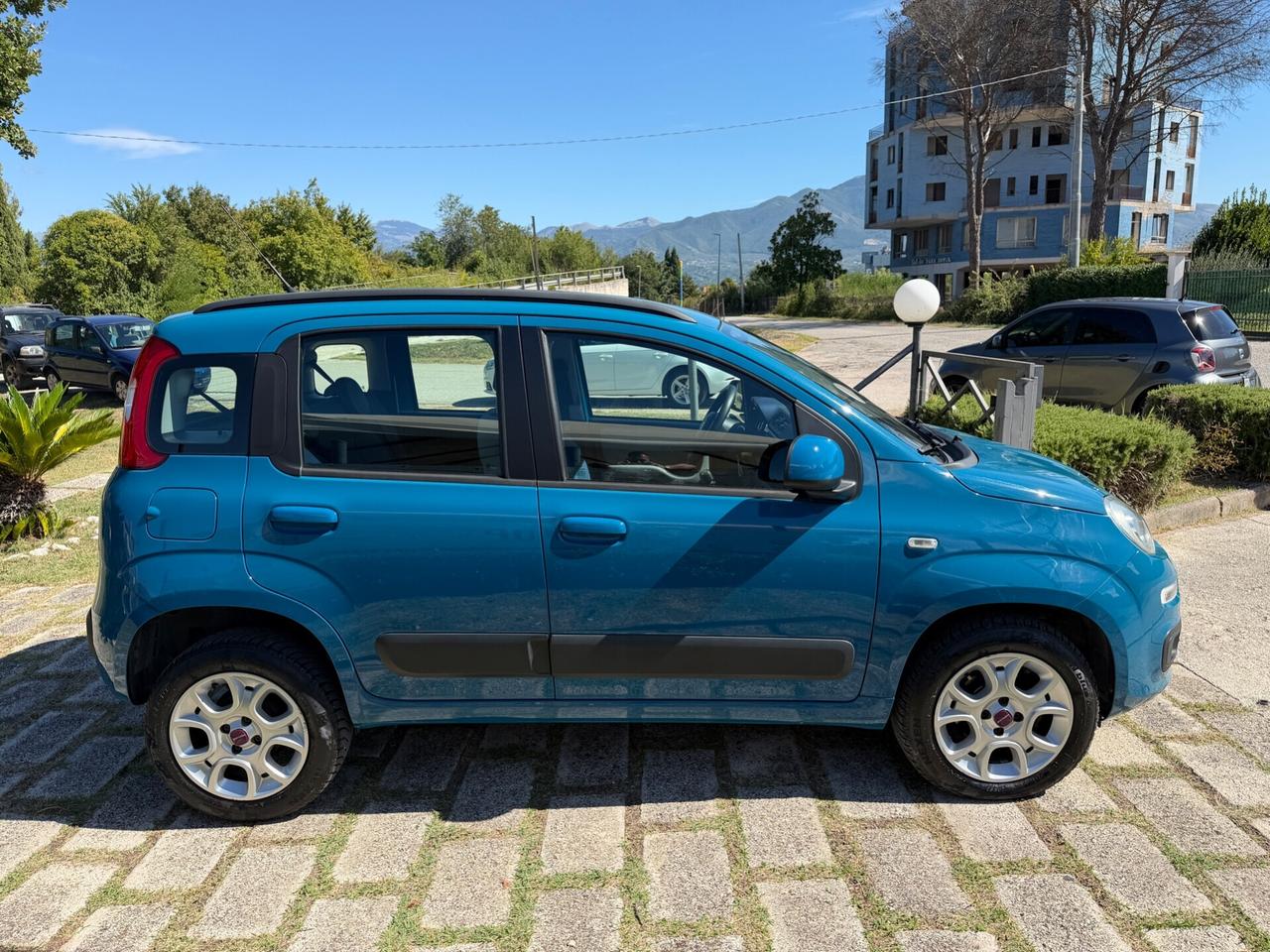 Fiat Panda 0.9TwinAir Natural Power Lounge-2013