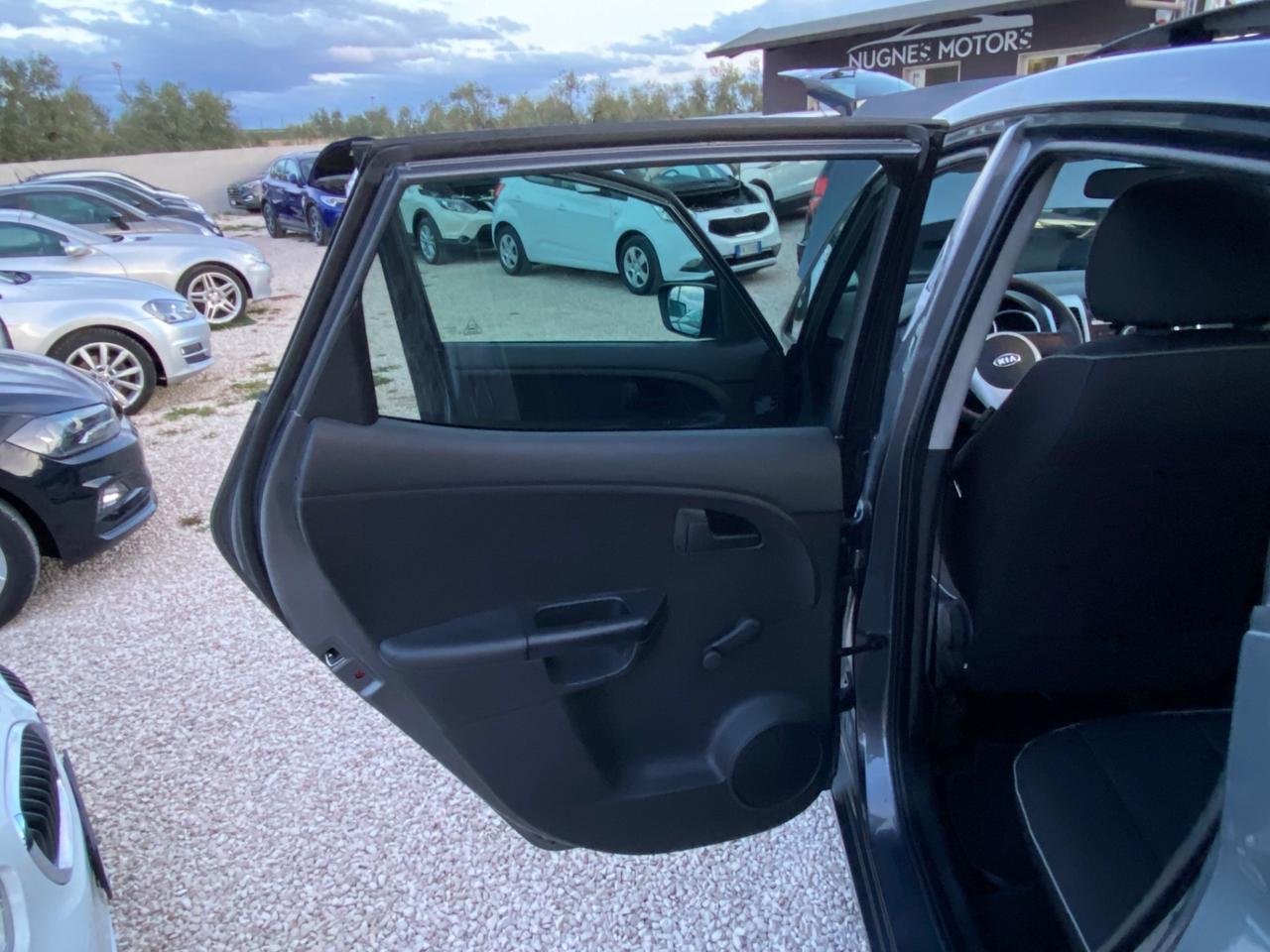 Kia Venga 1.4 CRDi 90CV WGT Fullsky