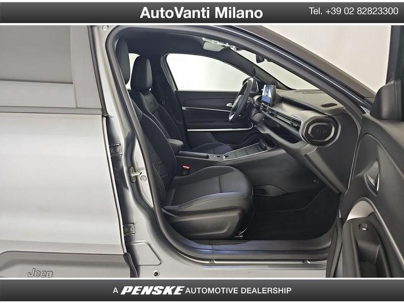 Jeep Avenger e-Hybrid 1.2 MHEV e-Hybrid Summit FWD
