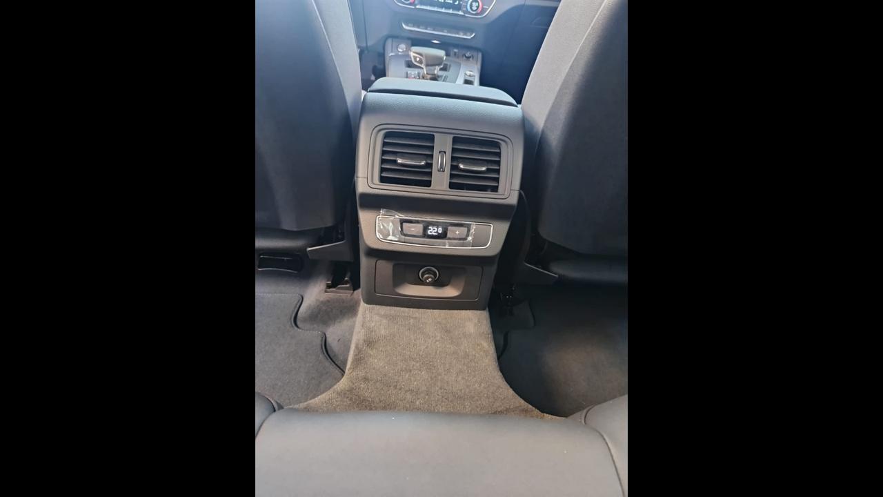 Audi Audi Q5 Business Advanced 40 TDI quattro 150(204) kW(CV) S tronic