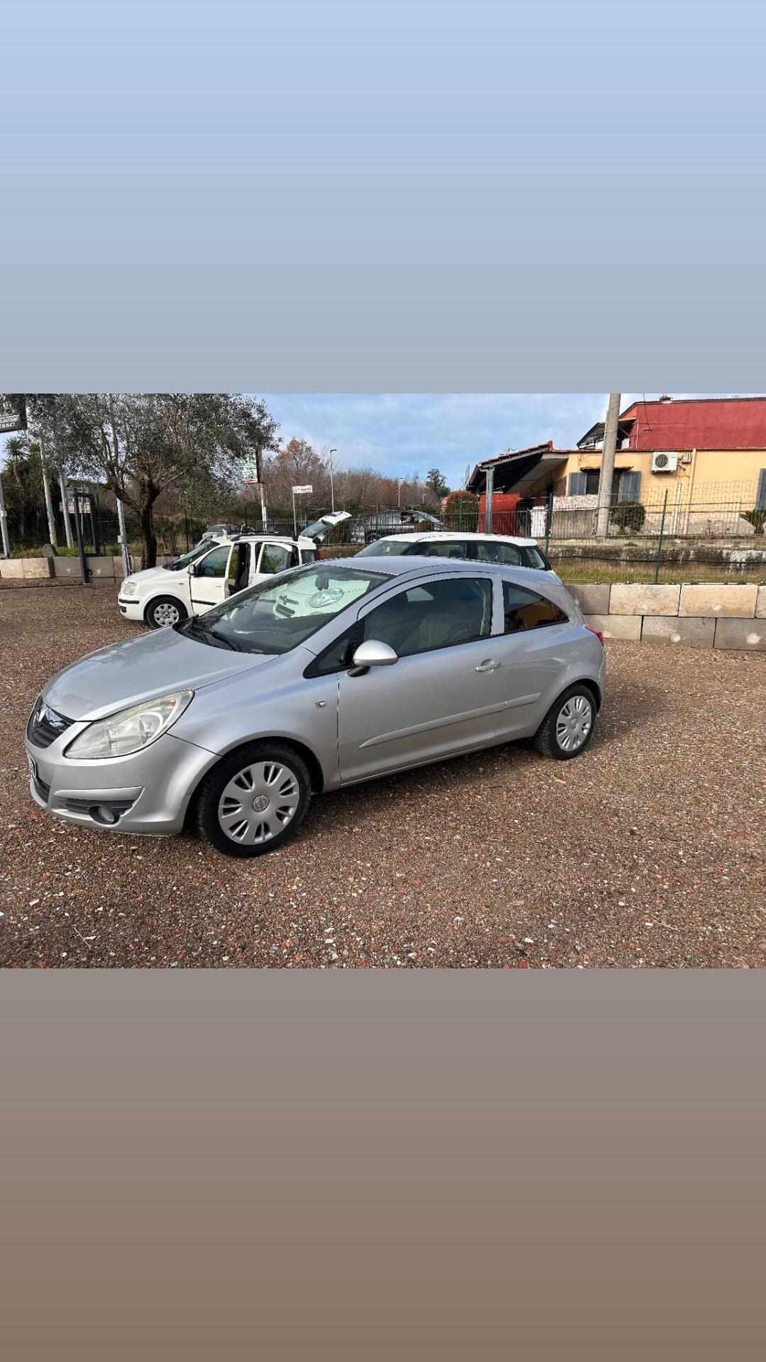 Opel Corsa 1.0 12V 3 porte Enjoy