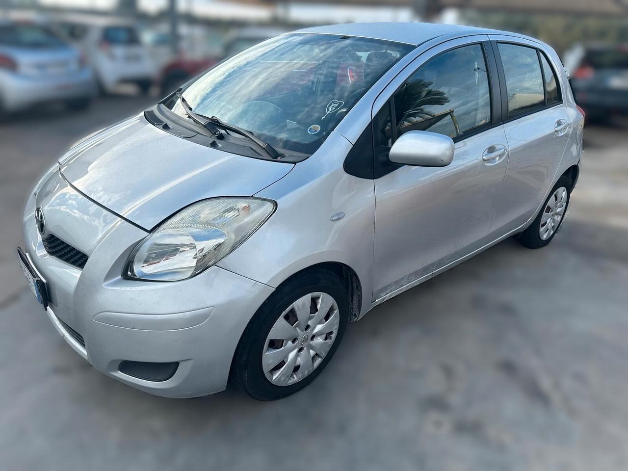 Toyota Yaris 1.4 D-4D 5 porte Sol