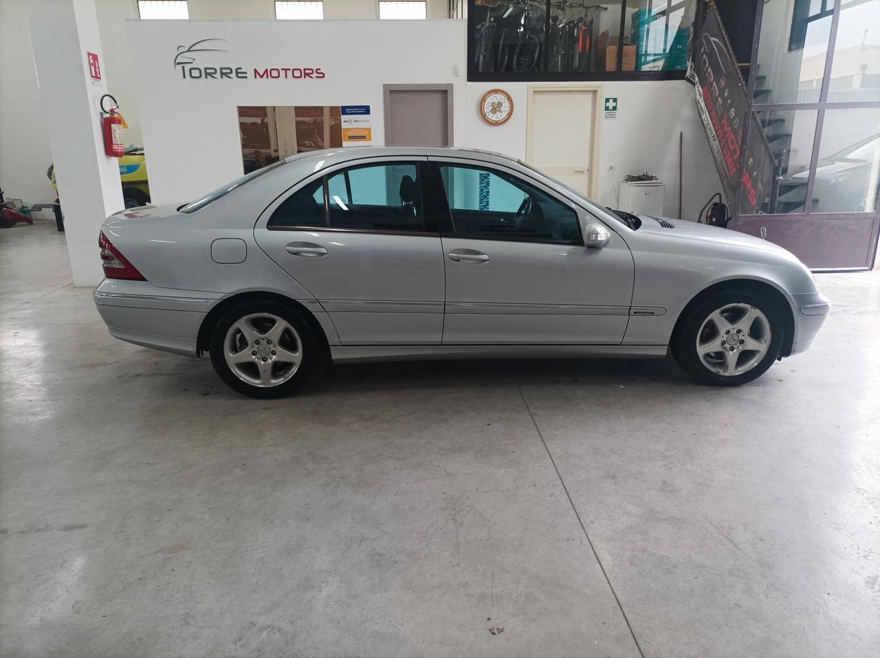 Mercedes-benz C 200 CV 116 CDI cat Avantgarde 02/2002