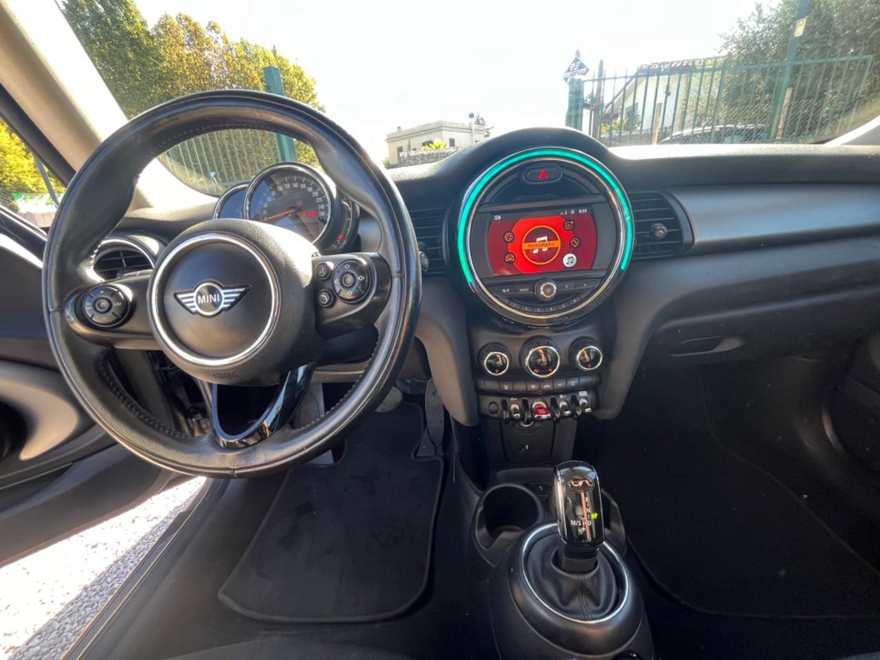 Mini Cooper D Cambio automatico Sport mode