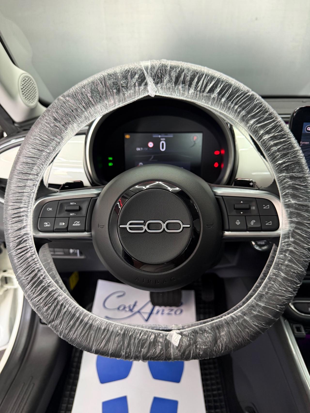 Fiat 600 1.2 Hybrid 145 CV DCT MHEV La Prima