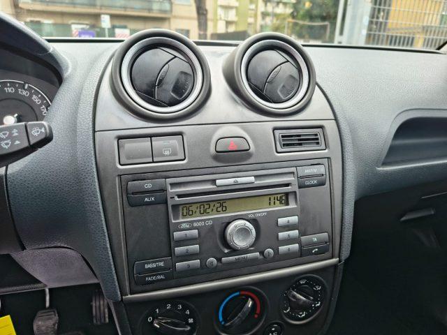 FORD Fiesta 1.2 16V 3p. Clever