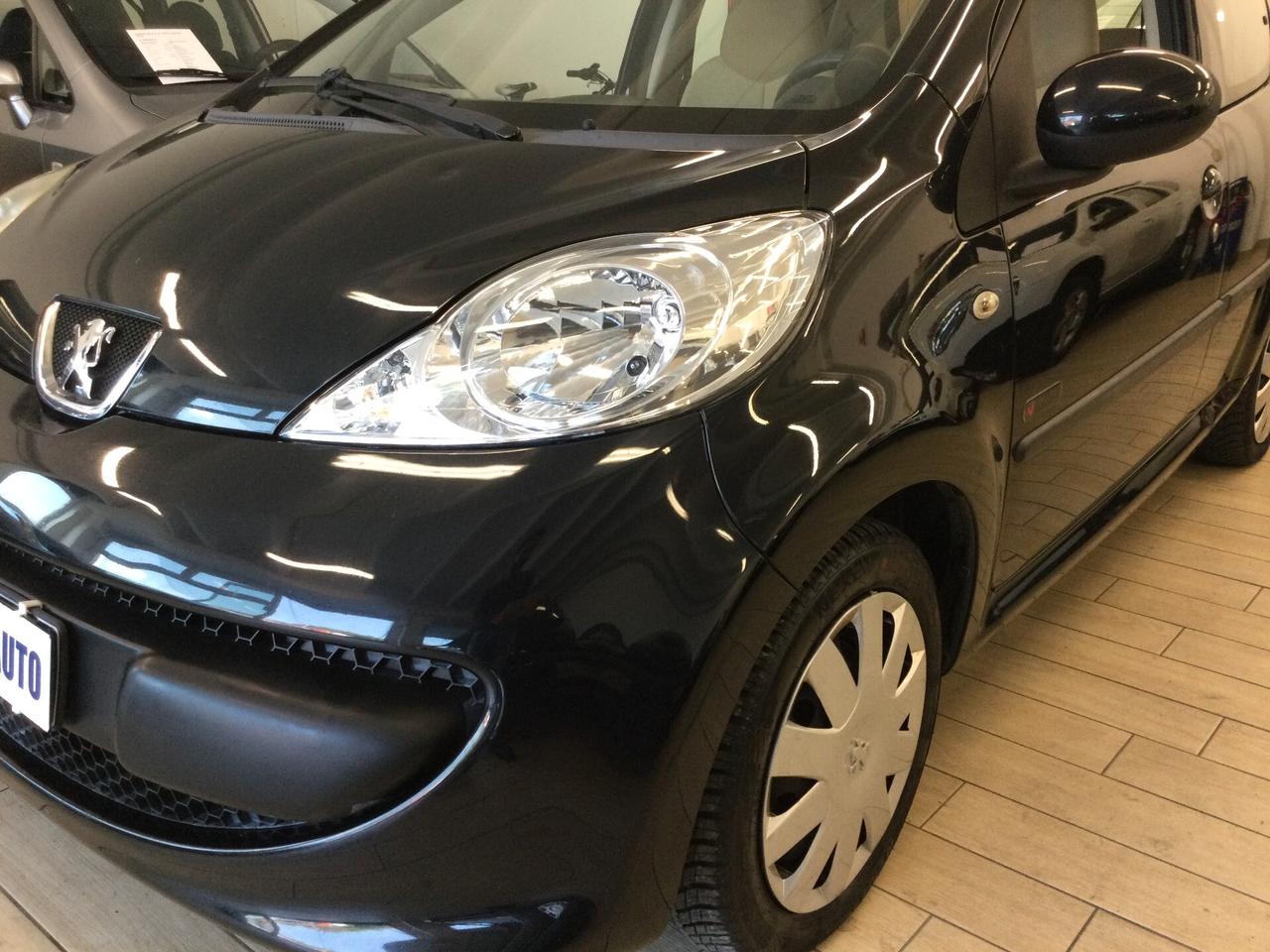 Peugeot 107 1.0 68CV 5p. Sweet Years