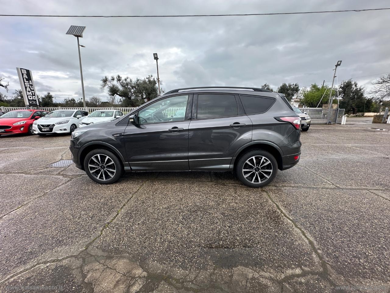 FORD Kuga 1.5 TDCI 120 CV S&S 2WD ST-Line