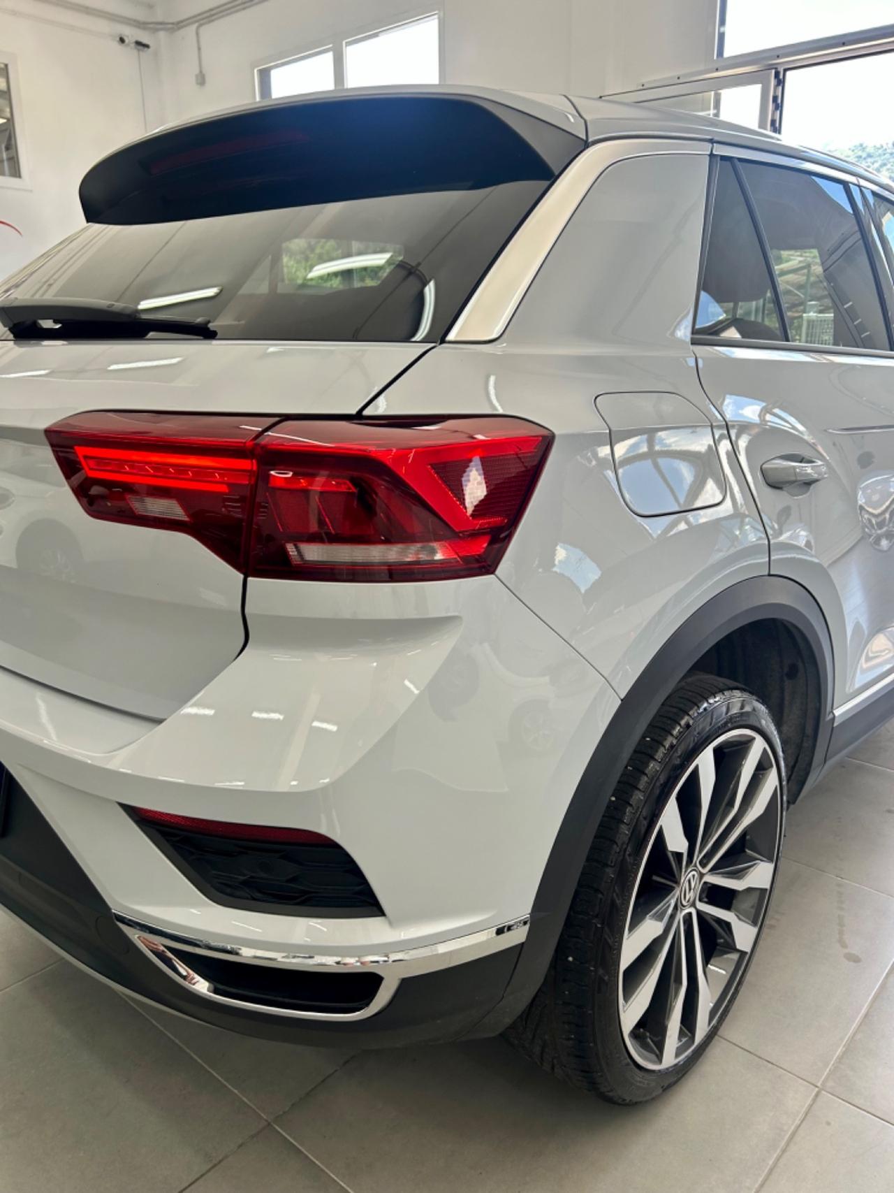 VW T-Roc FULL OPTIONAL finanziabile
