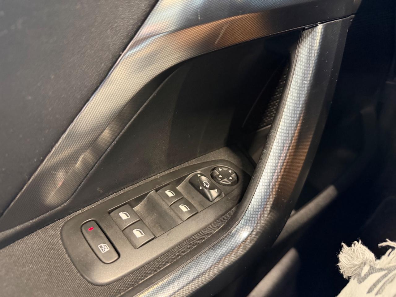 Peugeot 2008 PureTech Turbo 110 EAT6 S&S Black Matt