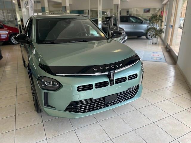 Lancia Ypsilon Hybrid e-DCT LX