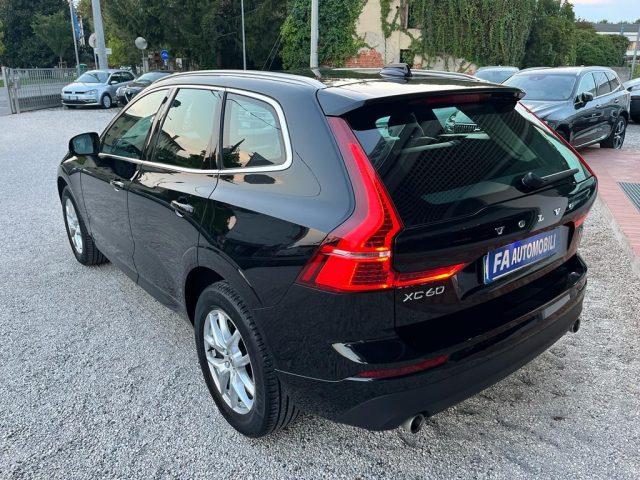 VOLVO XC60 B4 (d) AWD Geartronic Momentum