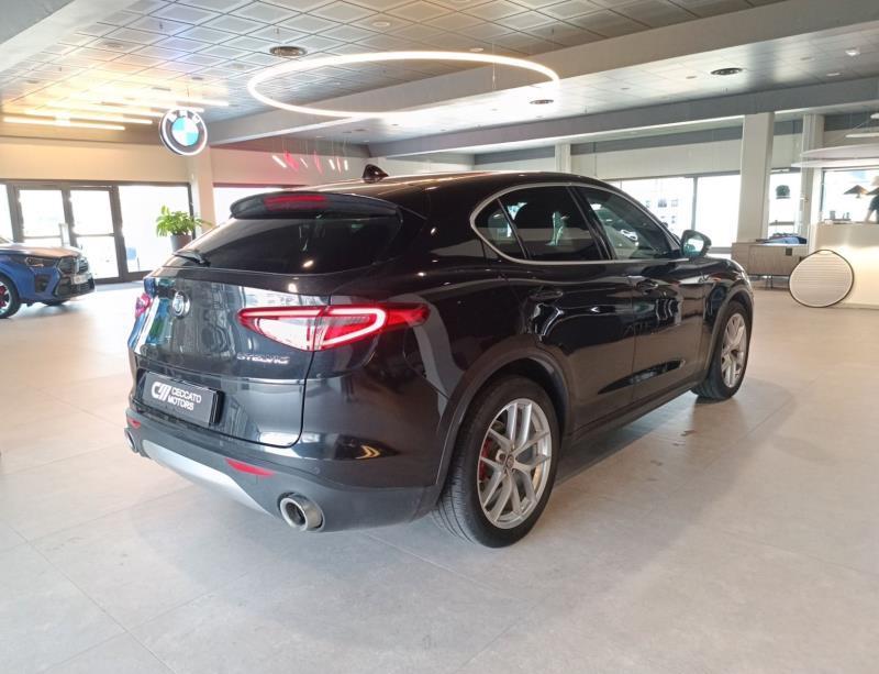 Alfa Romeo Stelvio 2.2 Turbo Executive RWD AT8