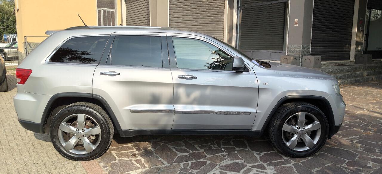 Jeep Grand Cherokee 3.0 CRD Overland + Gancio
