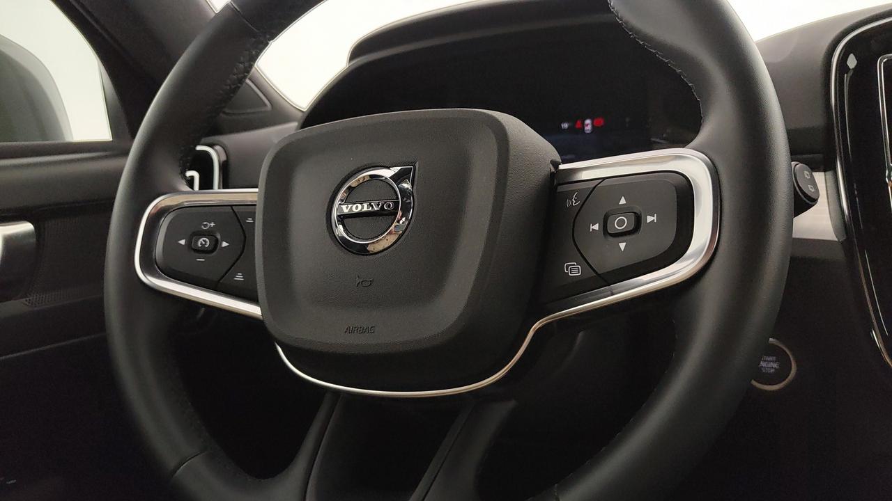 VOLVO XC40 2.0 b3 Core auto